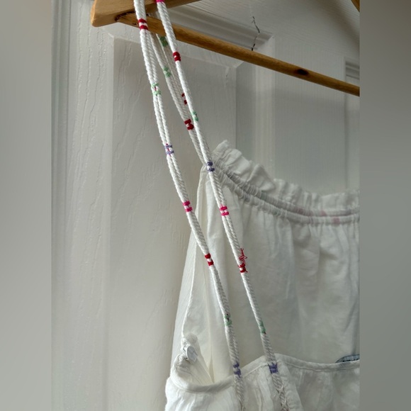 Elegant White Strappy Women's Top - Picture 6 of 12